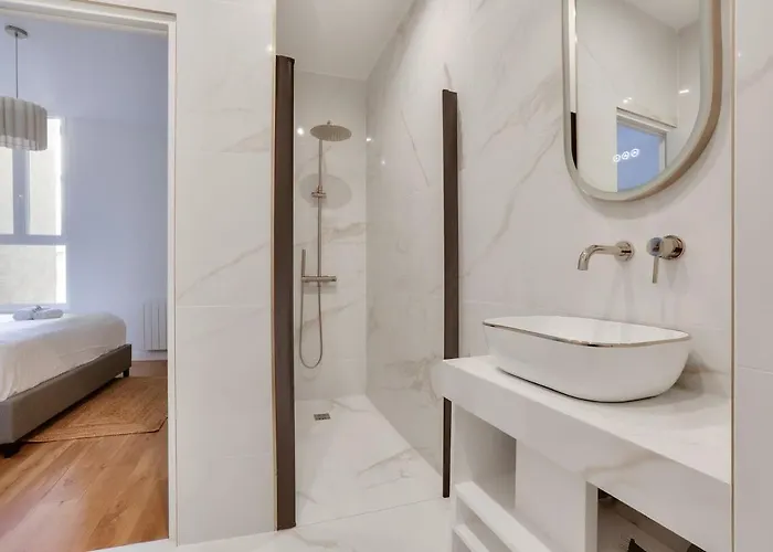 Beautiful 2br In Center Of * 巴黎