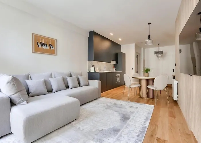 Beautiful 2br In Center Of 公寓 *