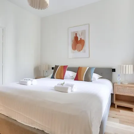 דירה Beautiful 2br In Center Of